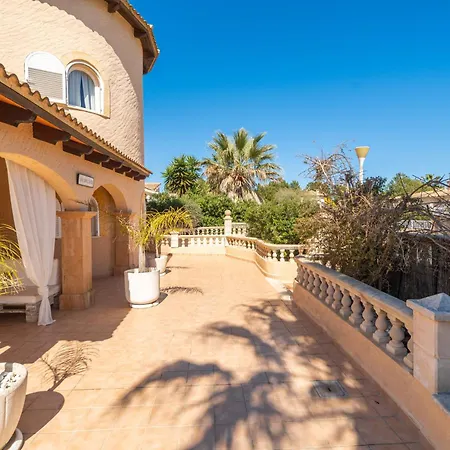 Son Serra, Pool And Chill Out Close To The Villa Son Serra de Marina
