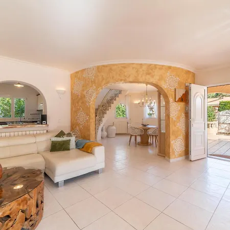 Villa Son Serra, Pool And Chill Out Close To The