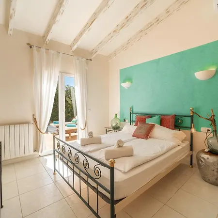 Villa Son Serra, Pool And Chill Out Close To The